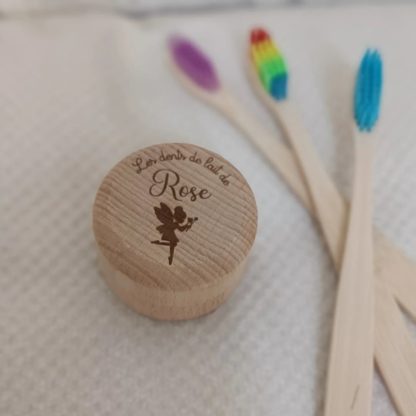 Boite à dents de lait en bois motif la fé des dents
