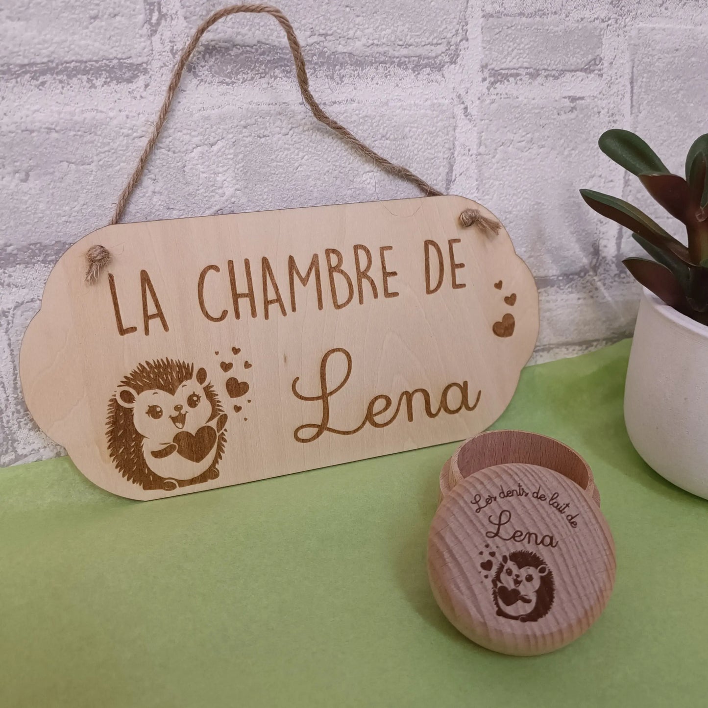 Boite à dents et plaque de porte personnalisées au prénom Léna