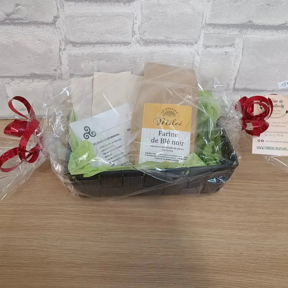 Coffret prêt à l'emploi pour cuisiner un kig ha farz avec sacs à farz et farine de blé noir