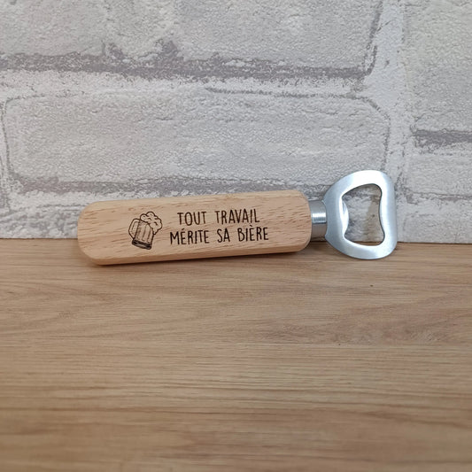 Décapsuleur en bois personnalisé avec message