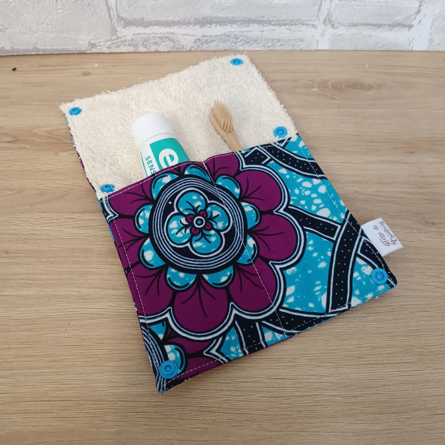 Étui à brosse à dents et dentifrice motif wax mauve et bleu