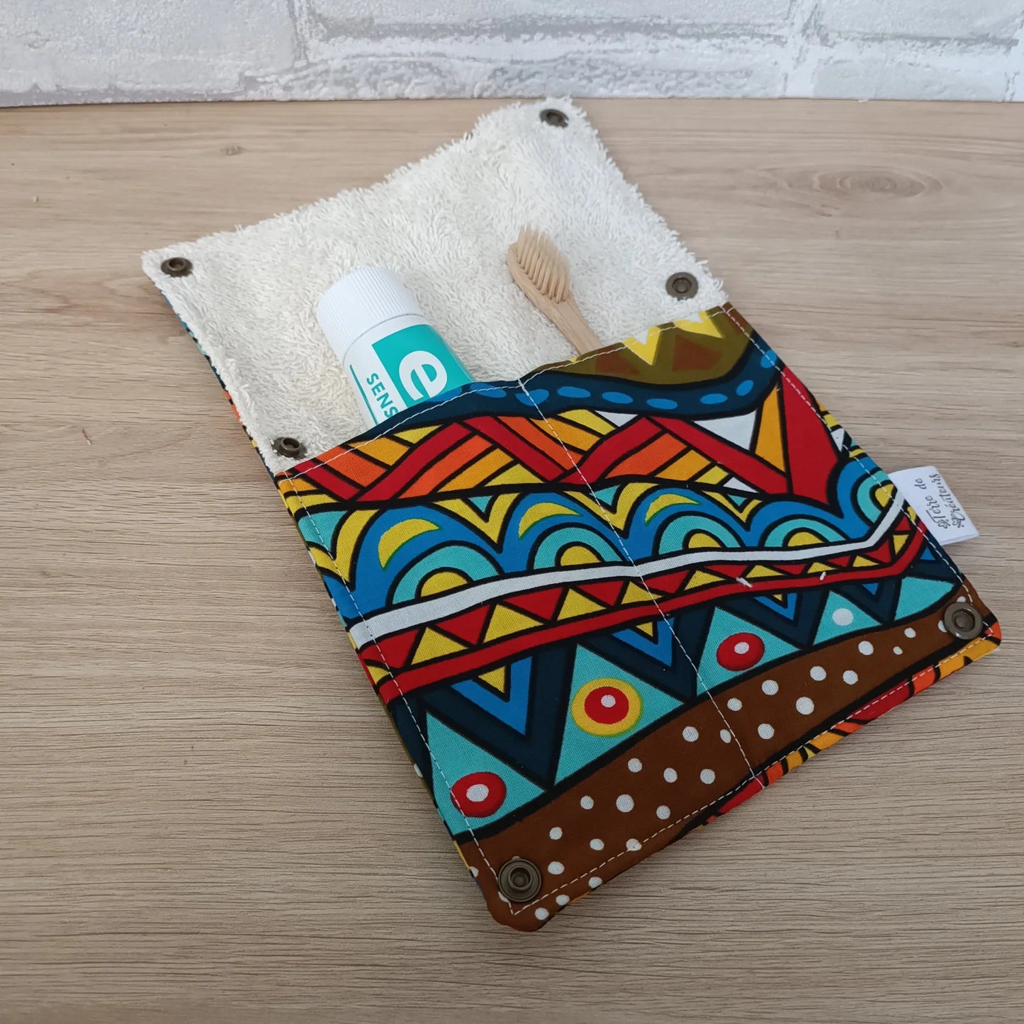 Étui à brosse à dents et dentifrice motif wax