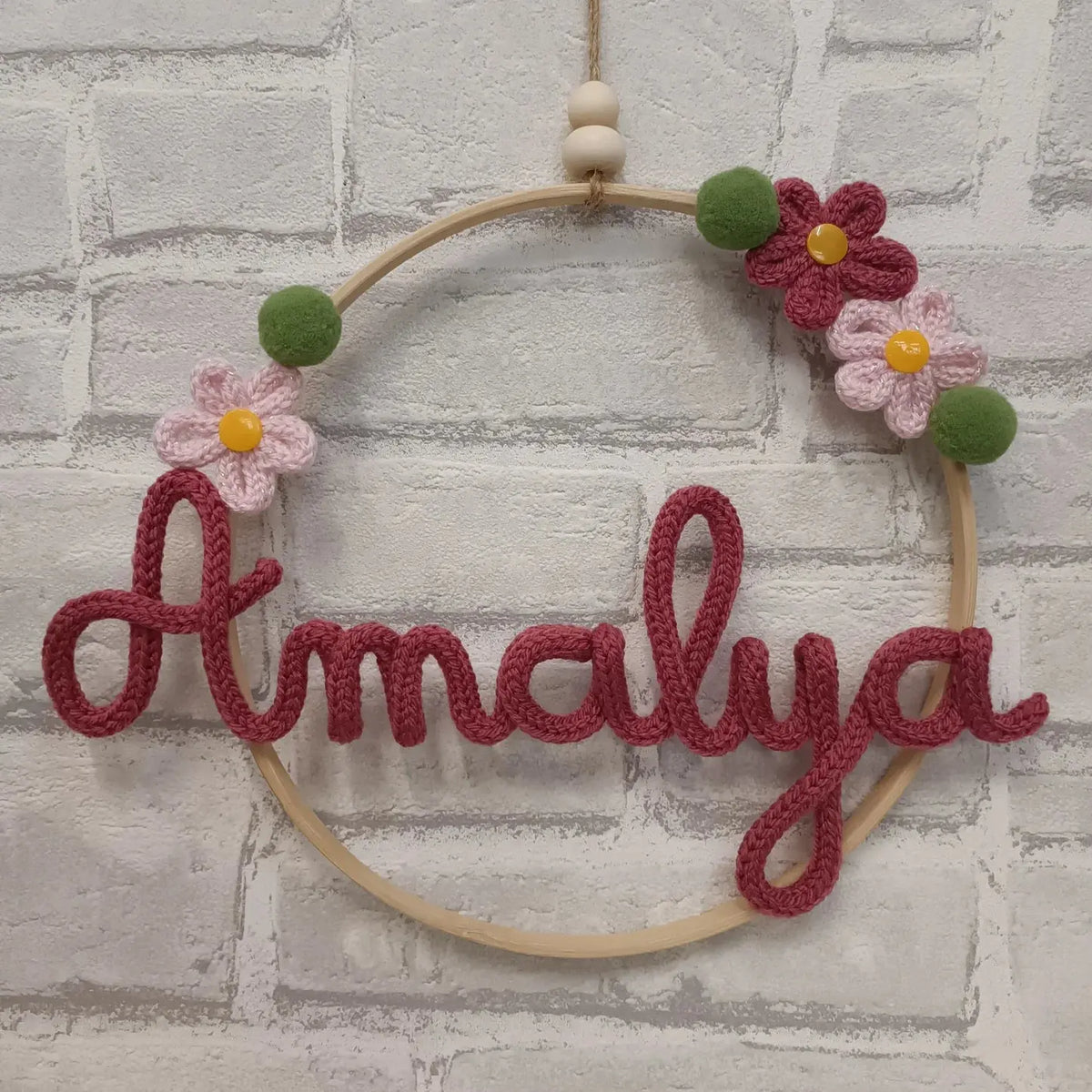 Prénom tricotin fait main Amalya avec fleurs