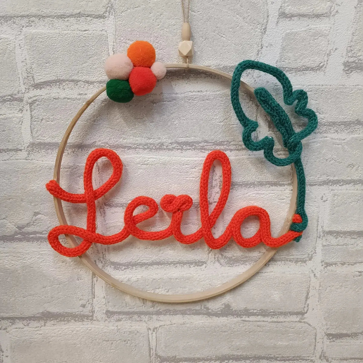 Prénom en tricotin Leila couleur orange