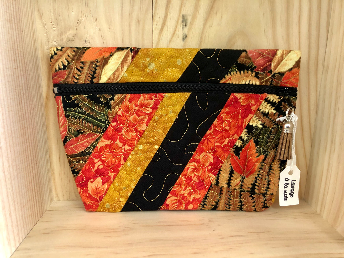Pochettes brodés (plusieurs coloris)