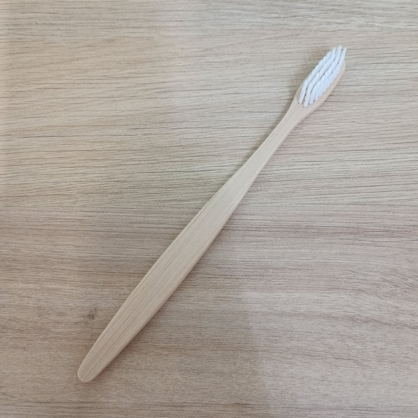 Brosse à dents en bambou (Plusieurs coloris)