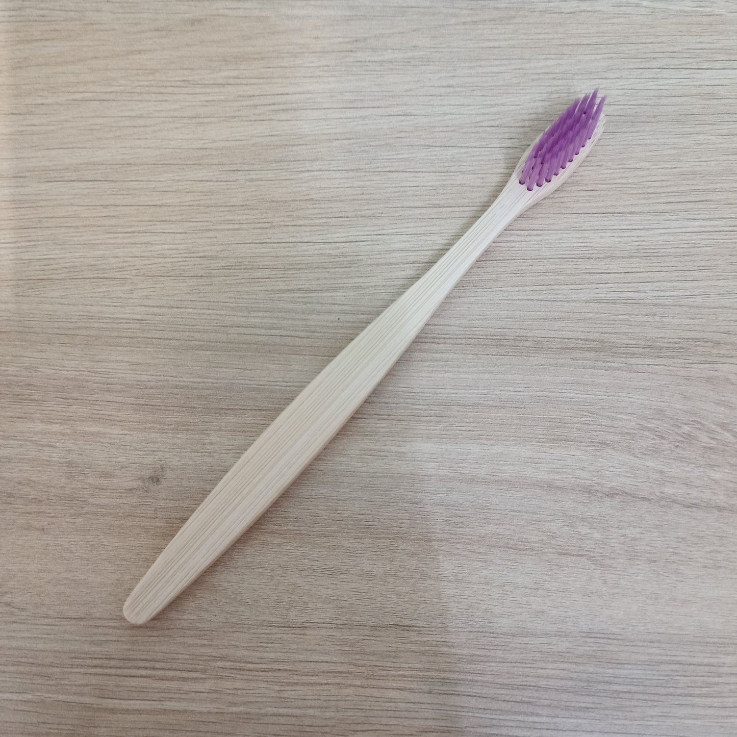Brosse à dents en bambou (Plusieurs coloris)