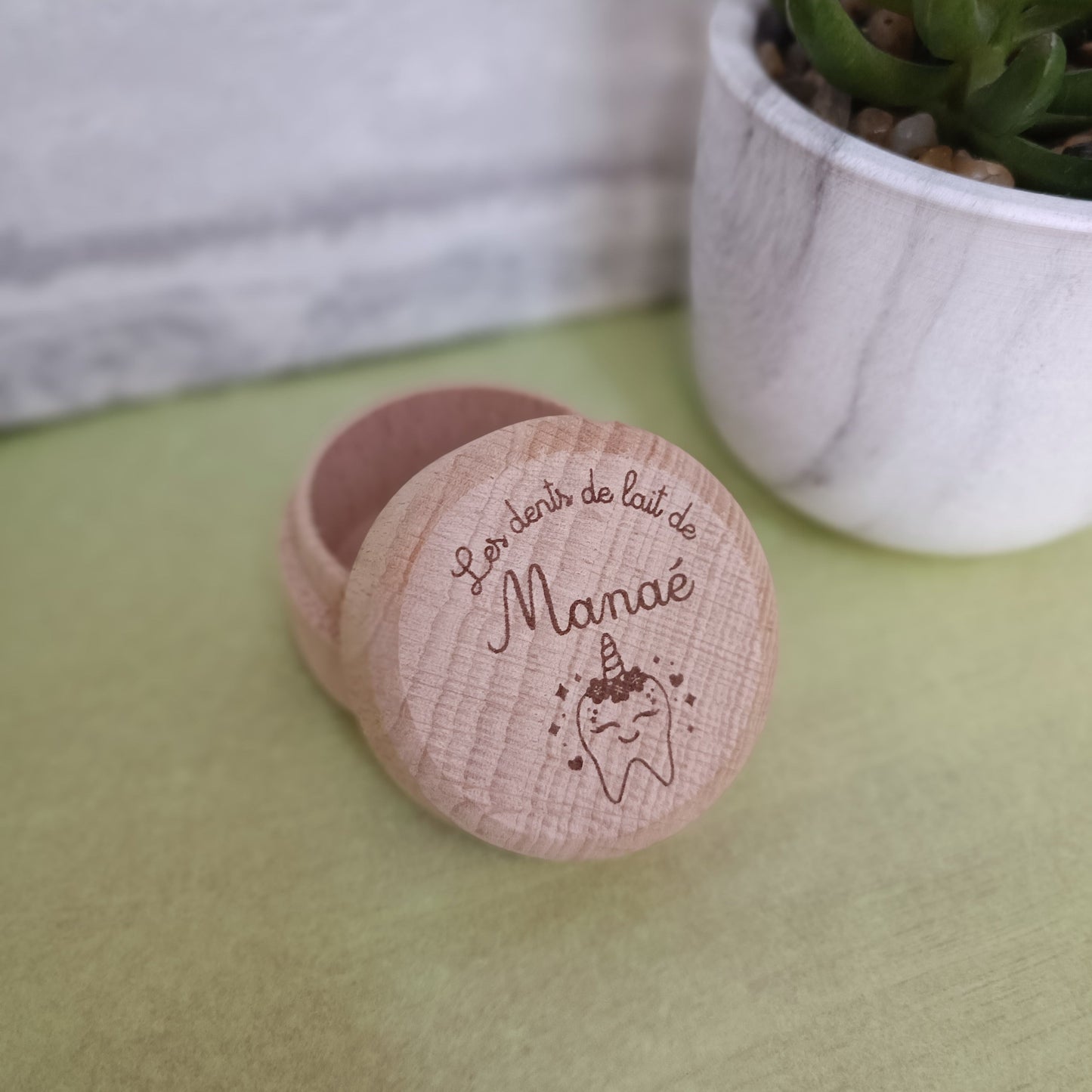 Boîte à dents de lait personnalisée