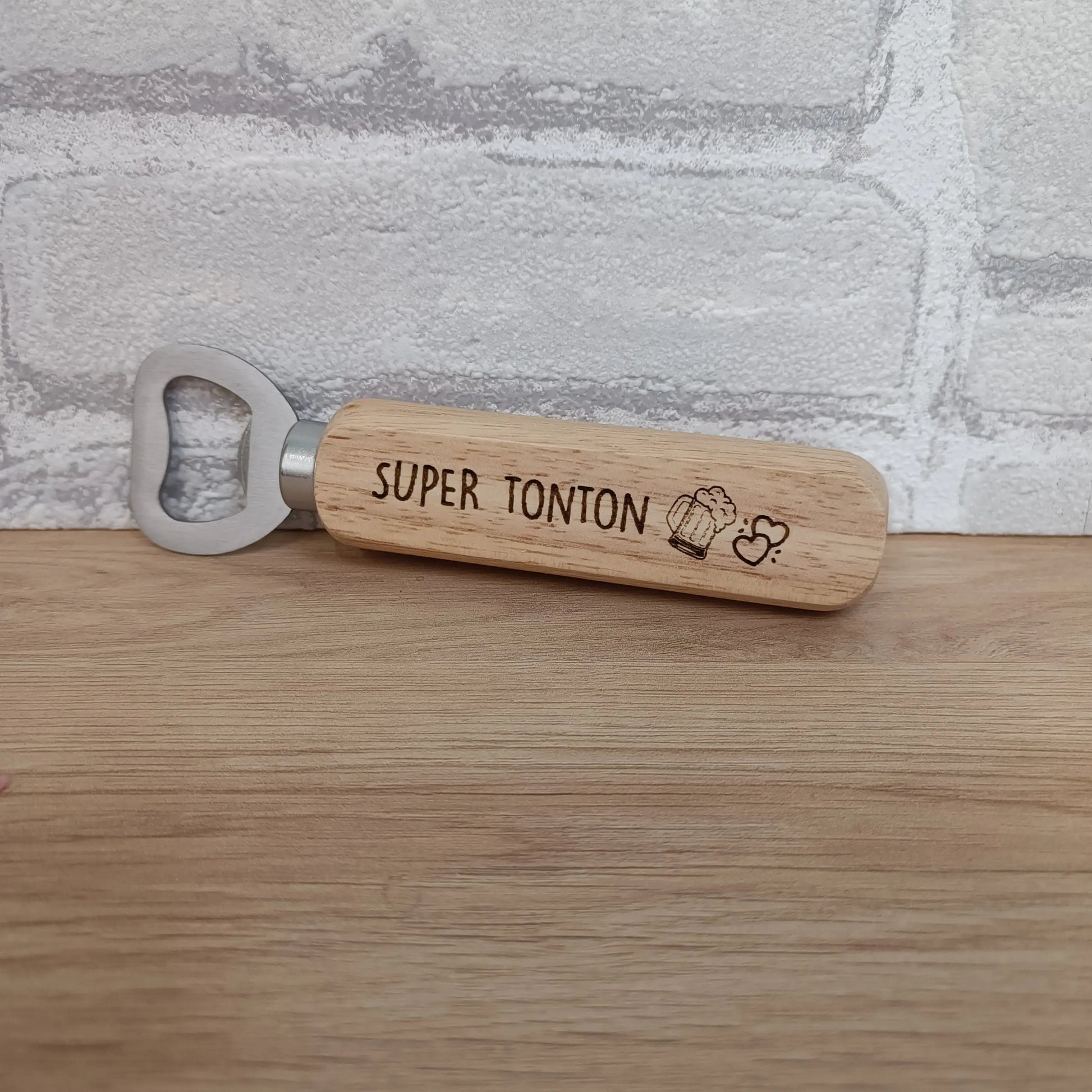 Décapsuleur personnalisé en bois pour cadeau tonton