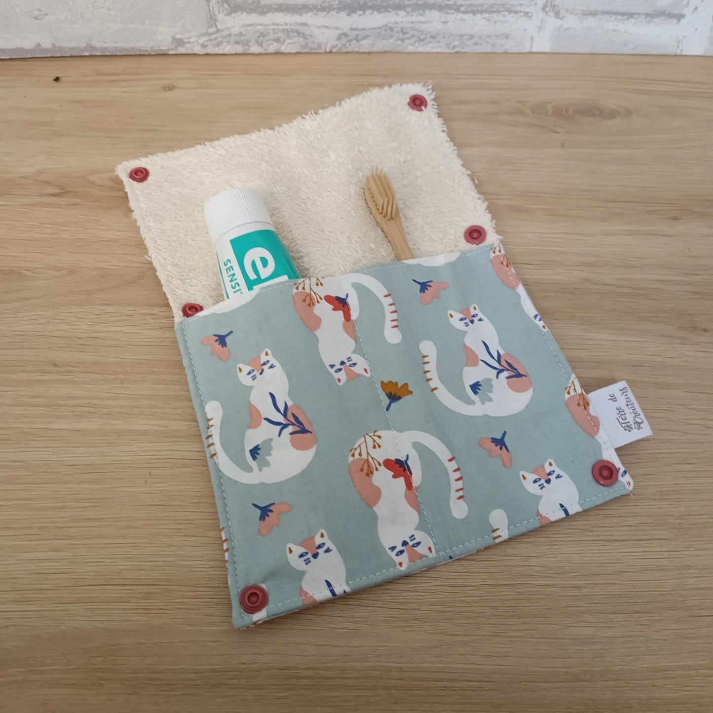Étui à brosse à dents et dentifrice motif chats