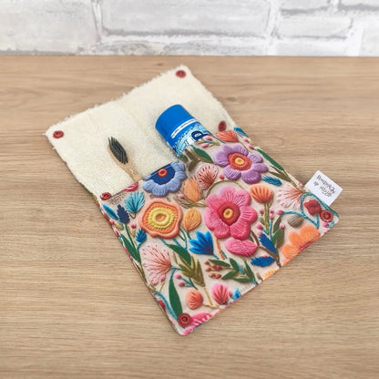 Étui à brosse à dents fleurs effet brodées