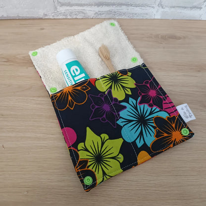 Étui à brosse à dents et dentifrice motif fleurs wax