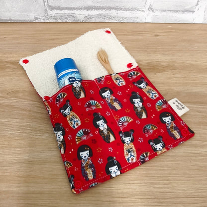 Étui Brosse à Dents et Dentifrice Réutilisable motif kokeshi japonaise