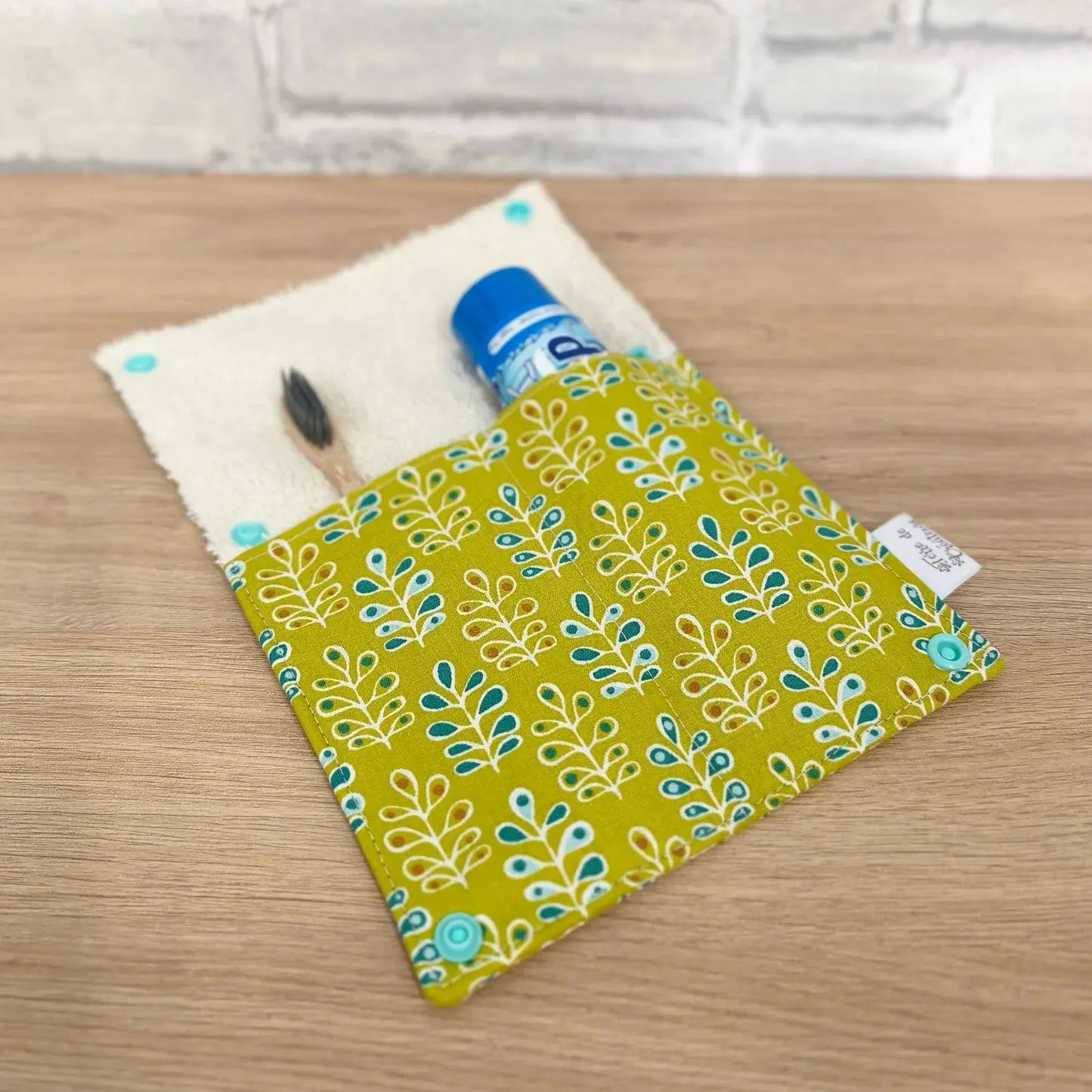 Étui à brosse à dents vert feuillage