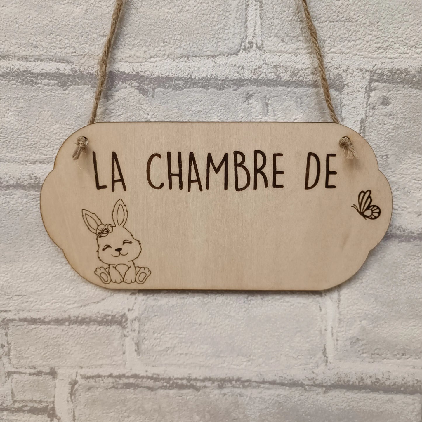 Plaque prénom personnalisée pour décoration chambre enfant thème lapin papillon