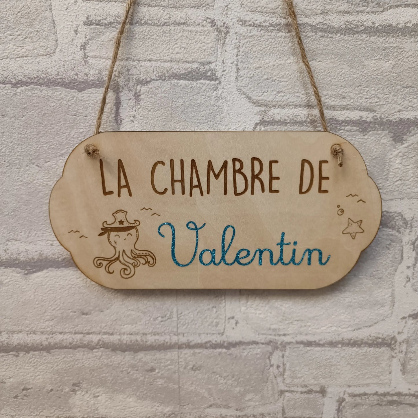 Plaque prénom Valentin en bois décoration chambre bébé thème pirate 