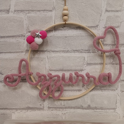 Prénom tricotin fait main Azzurra et ballon coeur