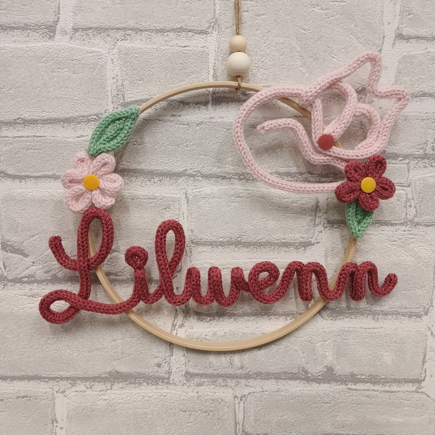 Prénom tricotin fait main Lilwenn avec renard et fleurs