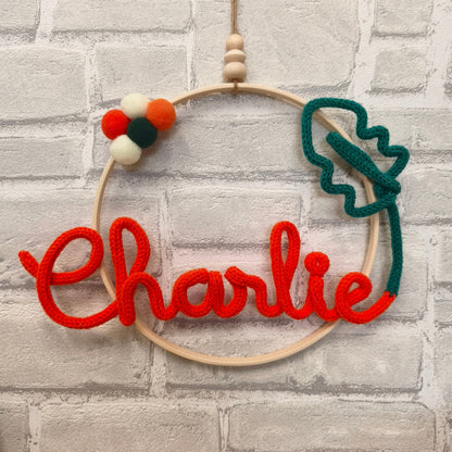 Prénom en tricotin Charlie et feuille