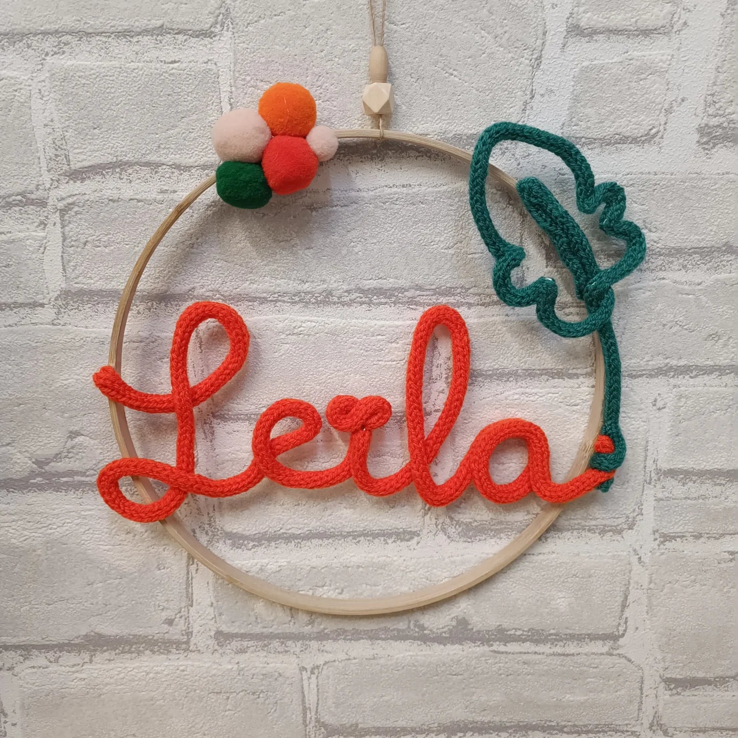 Prénom en tricotin Leila couleur orange