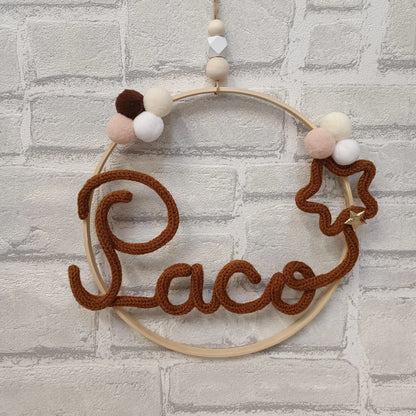 Prénom en tricotin Paco coloris marron noisette