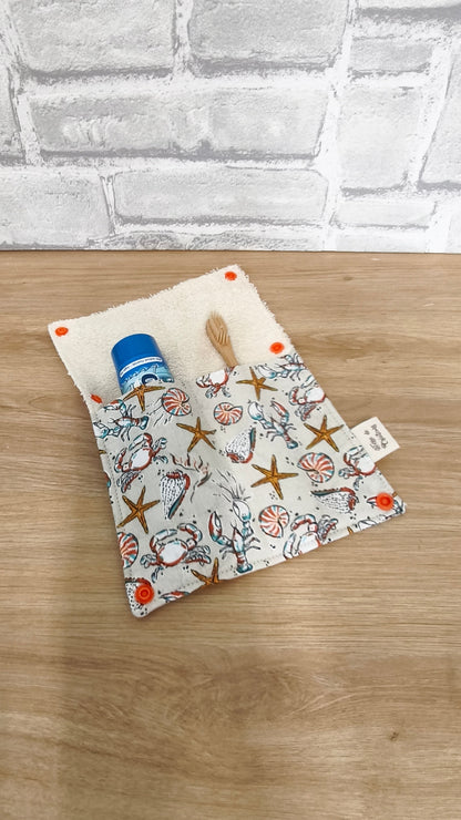 Étui Brosse à Dents et Dentifrice Réutilisable – Pochette en Tissu Terre de Créateurs