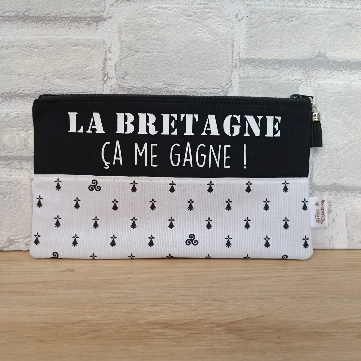 Trousse bretonne originale avec message : La Bretagne ça me gagne !