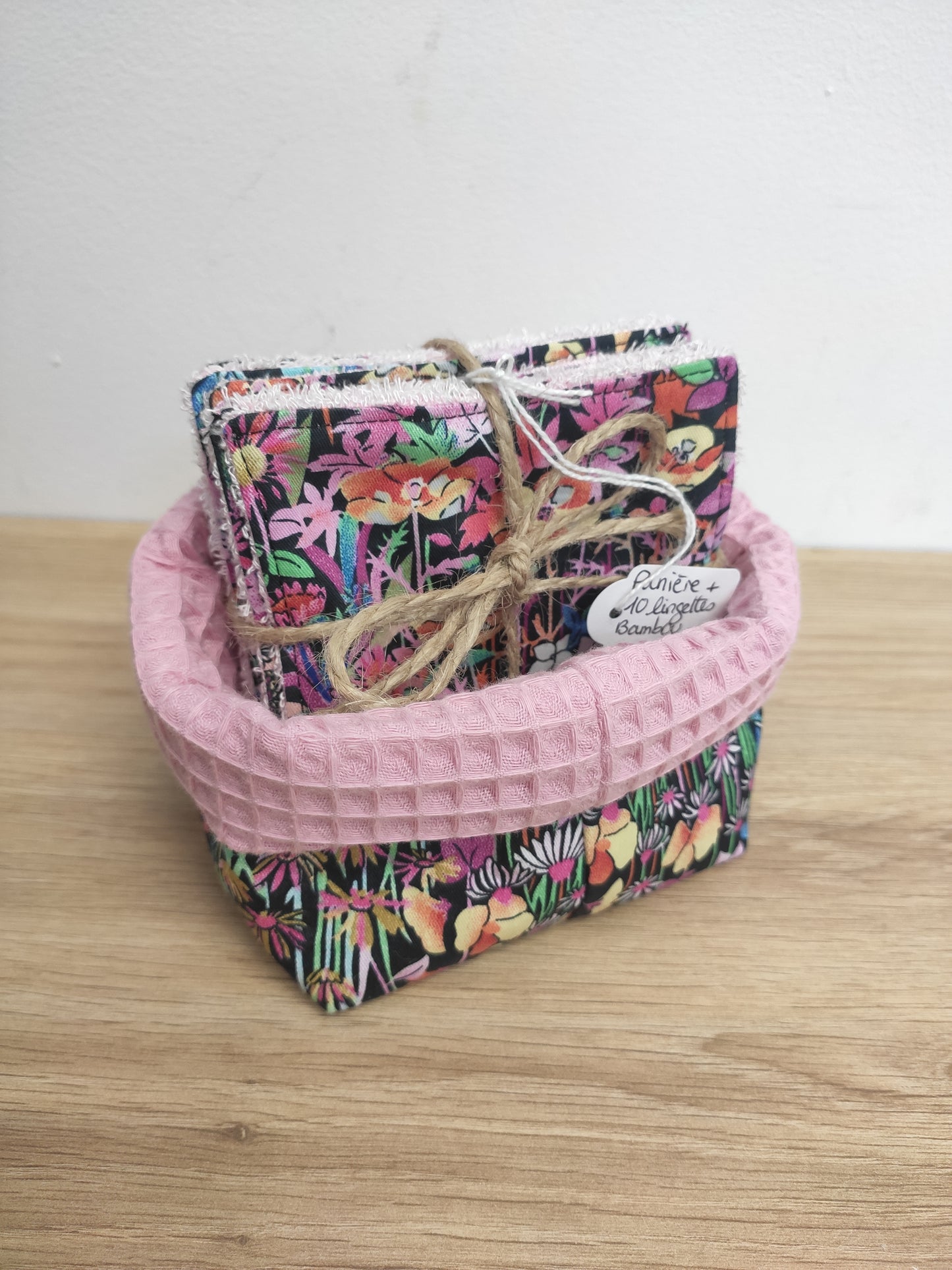 Lot de 10 Lingettes + Panier à suspendre réversible (plusieurs coloris)